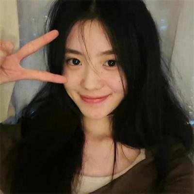 村主任和他的女友